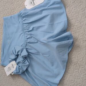 Halara style shorts XS NWT matching scrunchie